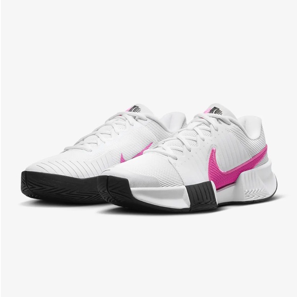 Nike women’s tennis shoes - Picture 5 of 14